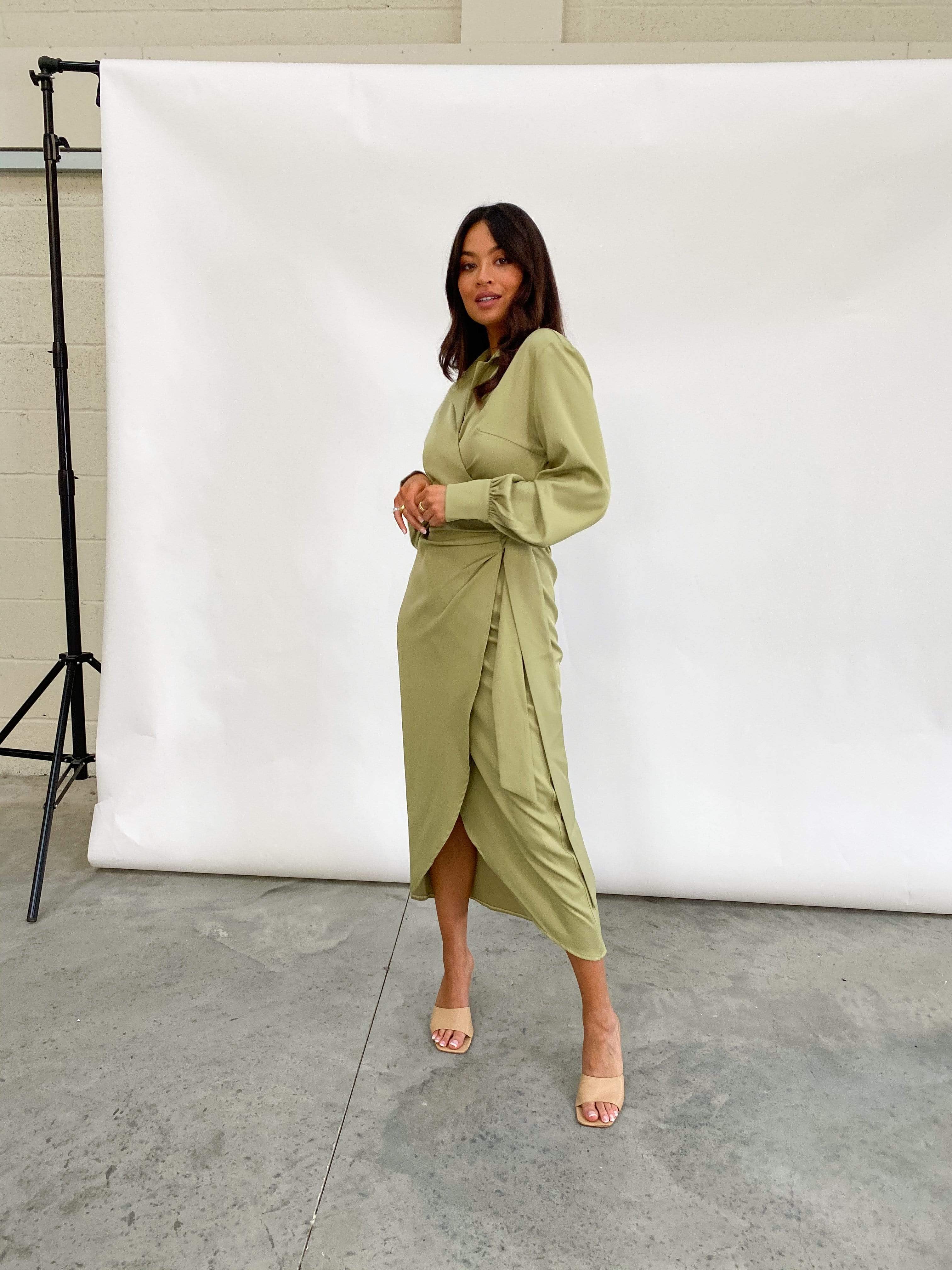 Rochelle Humes Green Wrap Dress This Morning January 2021 – Fashion You  Really Want